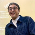 Semakin Tua, Dimas Danang Makin Nyaman dengan Model Sepatu Ini