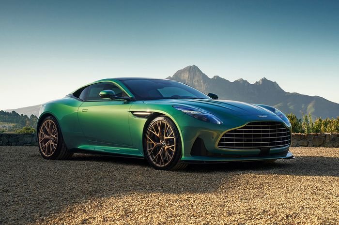 Lebih Kuat dan Gagah! Aston Martin DB12 S Terlihat Tangguh di Nürburgring!