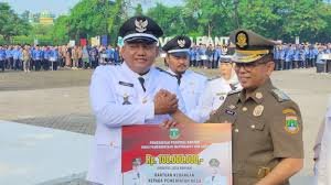 Hore! 1.238 Desa di Banten Terima Bantuan Senilai 100 Juta